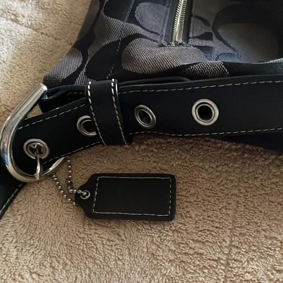 Coach Purse - Picture 4 of 13